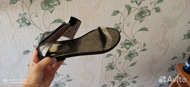Новые босоножки
