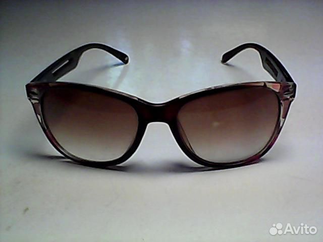 Очки солнцезащитные разные