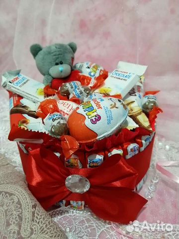 Букеты из мягких игрушек и конфет