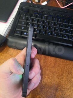 Телефон iPhone 5