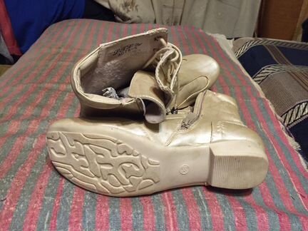 Женские сапоги новые