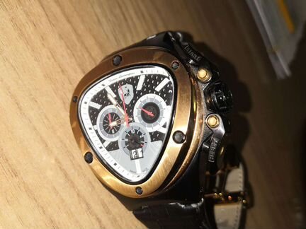 Часы Tonino lamborghini