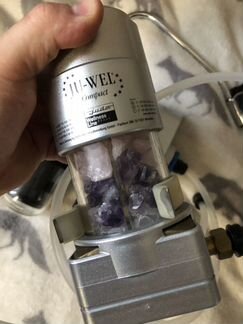 Витализатор для воды с полудрагоценными камнями