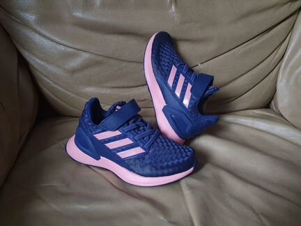 Кроссовки Adidas новые детские 28, 29 и 33 р