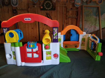 Развивающий центр little tikes Волшебный домик