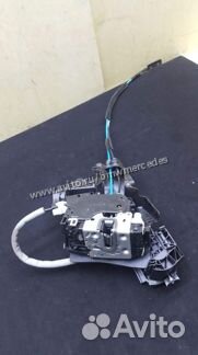 Задний замок двери Мерседес w204