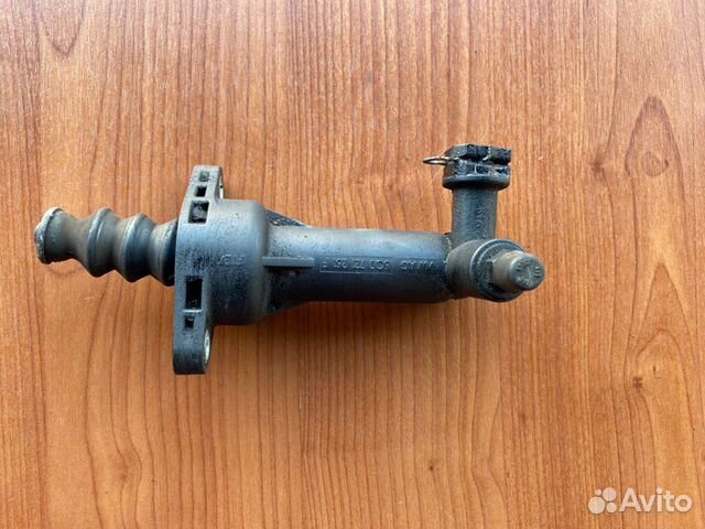 Главный цилиндр сцепления Vw Golf 5+ BSE 2009