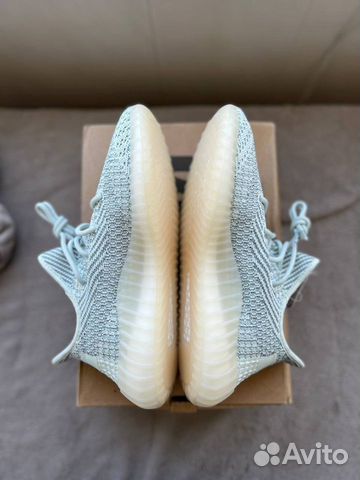 Adidas yeezy boost 350 v2 reflective cloud