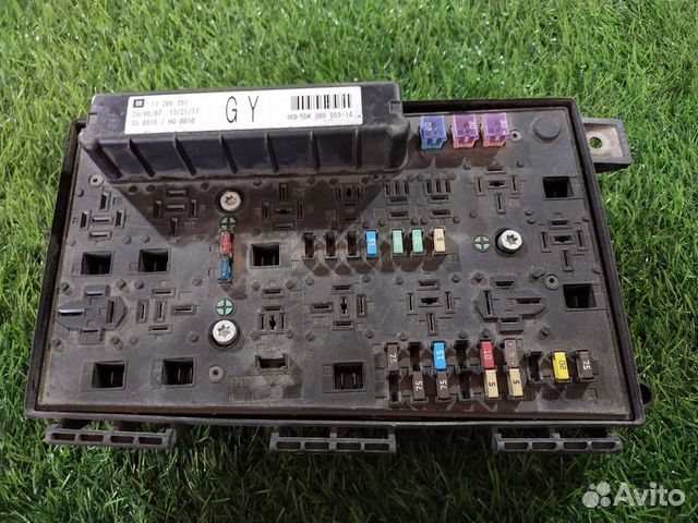 Блок предохранителей Opel Astra GTC (H) III