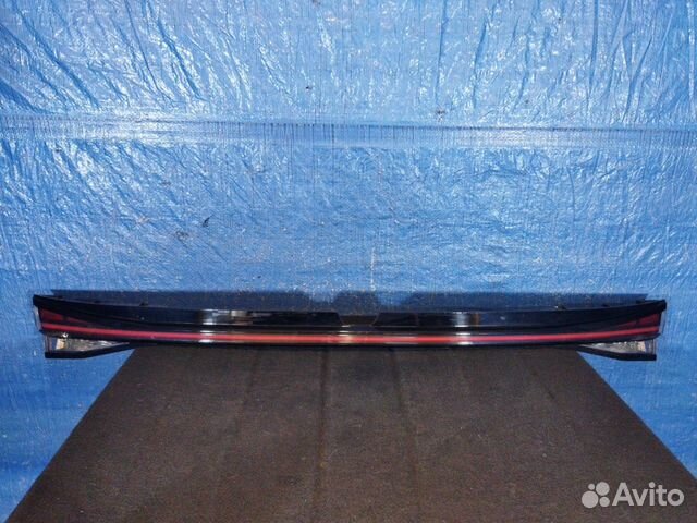 Фонарь в крышку багажника Hyundai Elantra