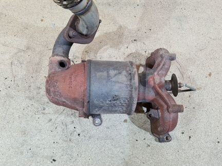 Выпускной коллектор с катализатором Ford Fusion