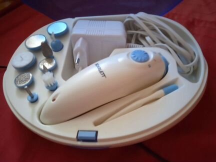 Маникюрный и педикюирный набор электрический