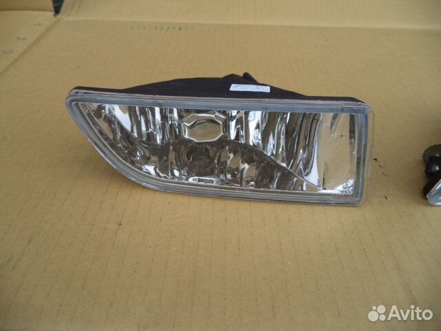Противотуманная фара правая передняя правая Toyota