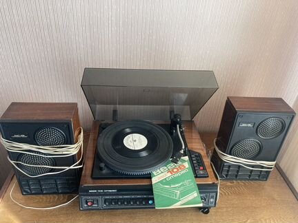 Проигрыватель винила