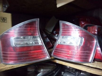 Фонари задние subaru legasy 2004