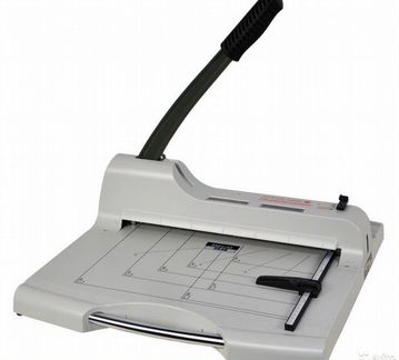 Резак для бумаги гильотинный кв -трио 3948, новый