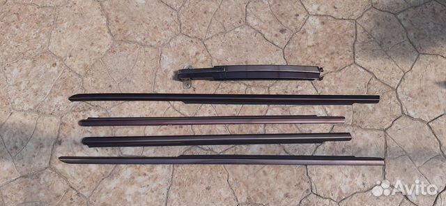 Молдинг стекла двери Mercedes E-Class W211