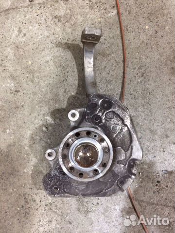 Поворотный кулак Правый Mercedes W205