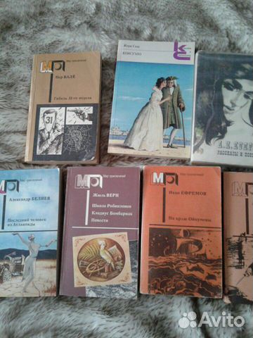 Книги разнообразные в дорогу мп фантастика и др