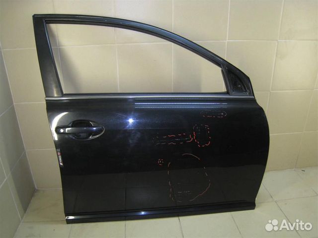 Дверь передняя правая Toyota Avensis T25 2006
