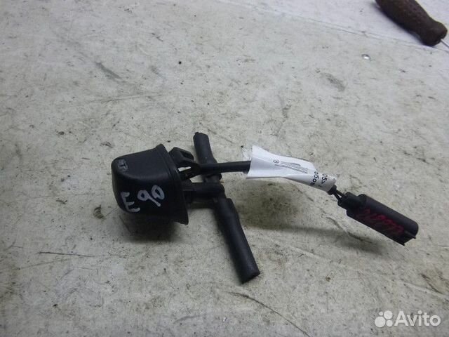 Форсунка омывателя лобового стекла BMW E90/E91 200