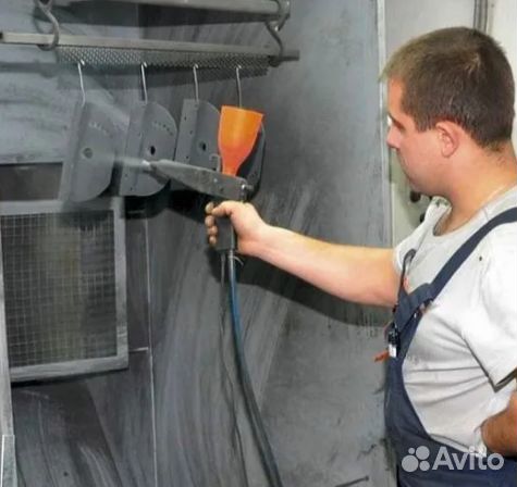 Маляр порошковой покраски металлозаготовок