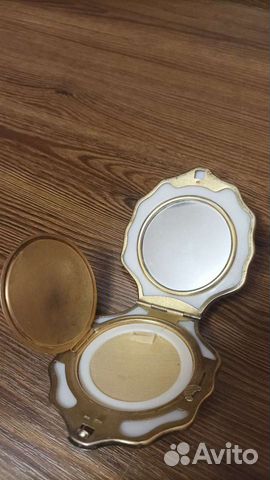 Серебряная пудреница ракушка