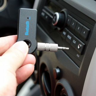 Bluetooth аукс audio адаптер в машину