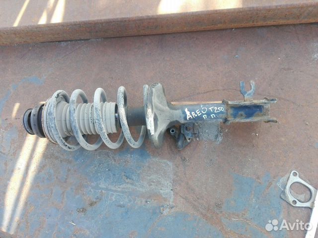 Амортизатор передний правый Шевроле Авео Т250