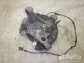 Кулак задний правый Ниссан