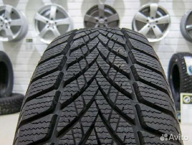 Goodyear UltraGrip Ice 2 225/45 R19 96T