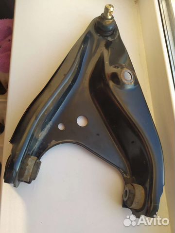 Оригинальный Рычаг передний Renault Logan 2