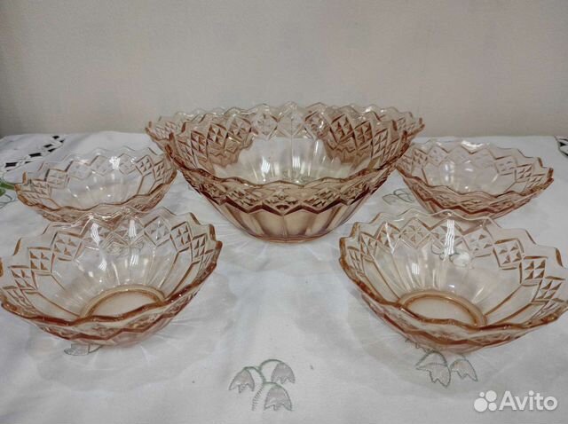 Ваза -салатник (7шт)карамельное стекло. СССР