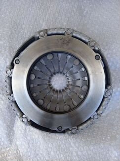 Корзина сцепления VW Polo седан,Miles GE 09016