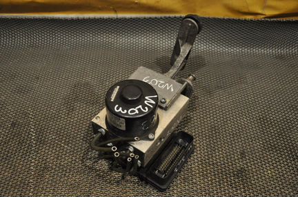 Блок ABS mercedes-benz C-class W203.045