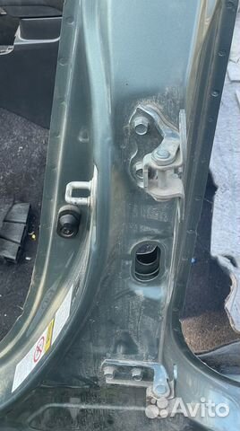 Левая Центральная стойка Тойота камри 40