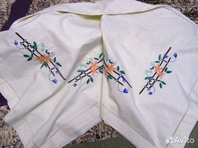 Скатерть с вышивкой льняная СССР