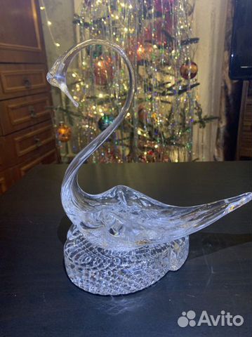 Большой хрустальный лебедь