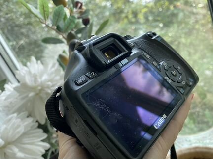 Продам фотоаппарат canon 550d