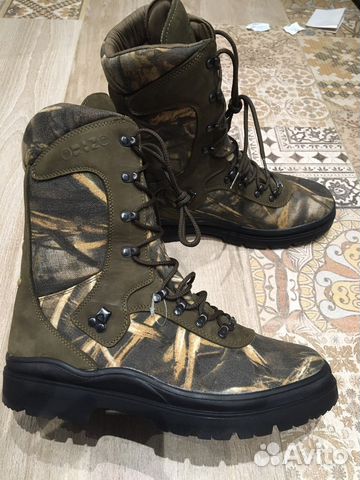 Продаю берцы