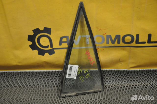 Форточка двери задняя правая toyota corolla AE101