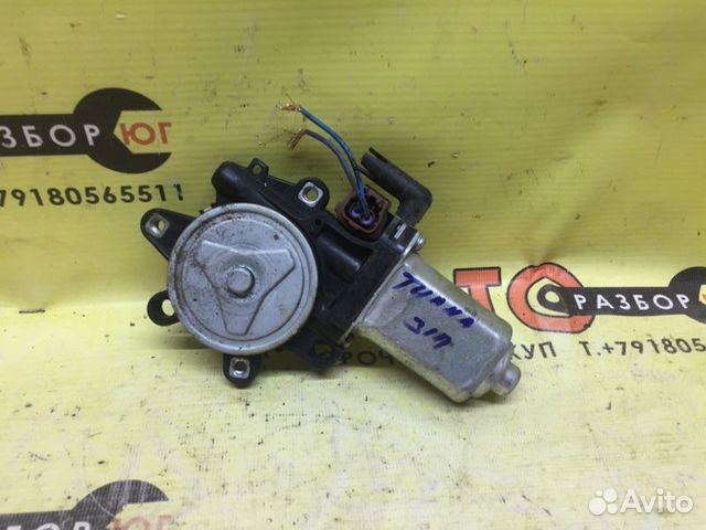 Мотор стеклоподъемника задний правый Nissan Teana