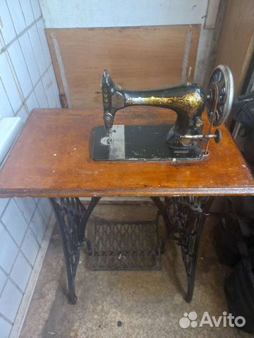 Швейная машина Singer
