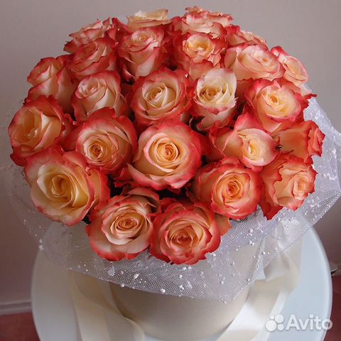 Розы в коробке