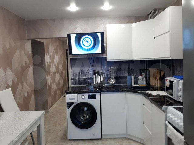 2-к. квартира, 56 м², 2/3 эт.