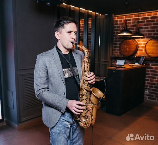 Саксофонист Илья Вяткин