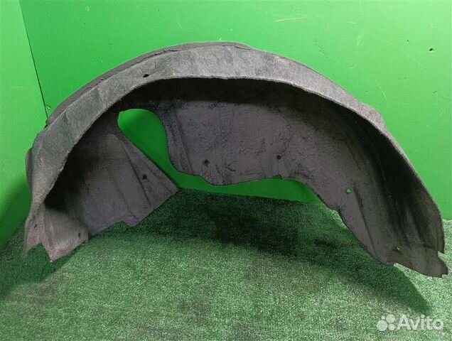 Подкрылок задний левый Toyota Verso R2 2009