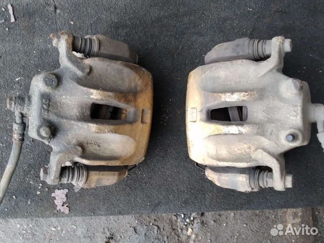 Передний суппорт Nissan Murano Z50 3.5 AT