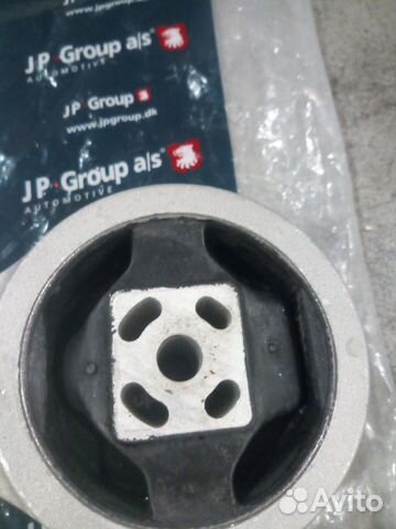 Подушка кпп Шкода рапид, Октавия, Фольксваген