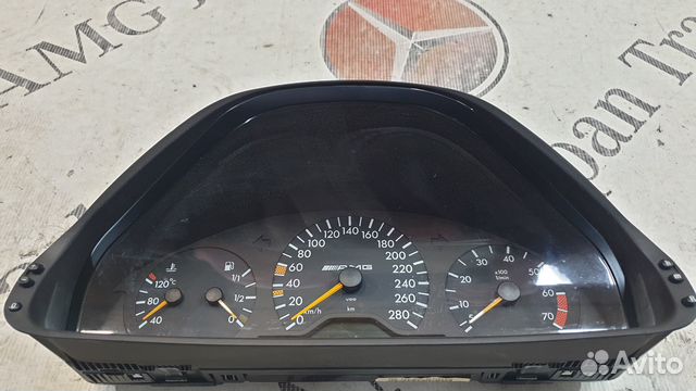 Приборная панель AMG на Mercedes-Benz W210